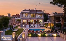 Renaissance Experience Village